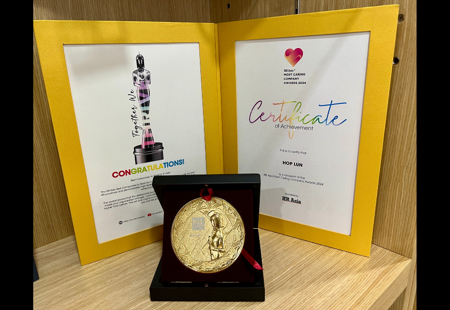 Hop Lun Received The HR Asia Best Company To Work For And Most Caring Company Awards!